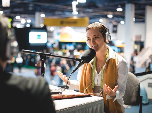Entrepreneur Weekly -Adapting to Modern Buying Trends